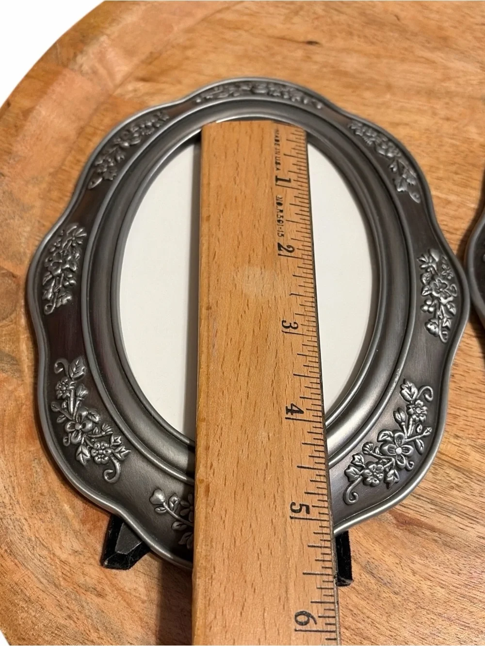 Malden Ornate Oval Picture Frames in Pewter- Set of 2